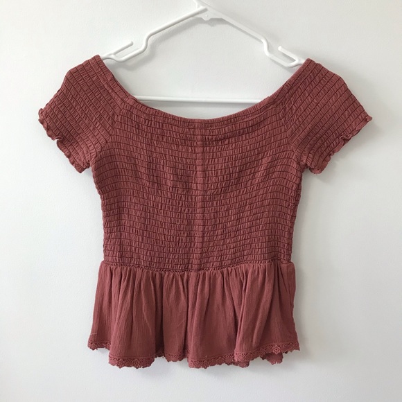 CHLOE & KATIE OFF THE SHOULDER SMOCKED TOP - Picture 4 of 8